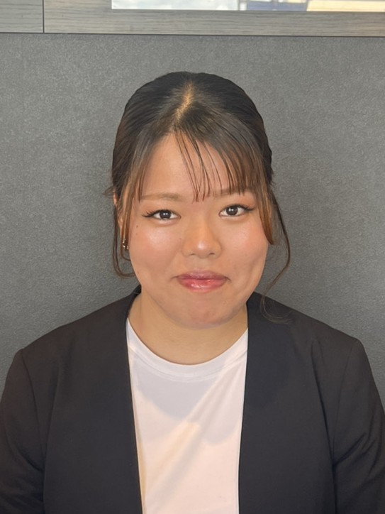 事務　眞島　菜々子
